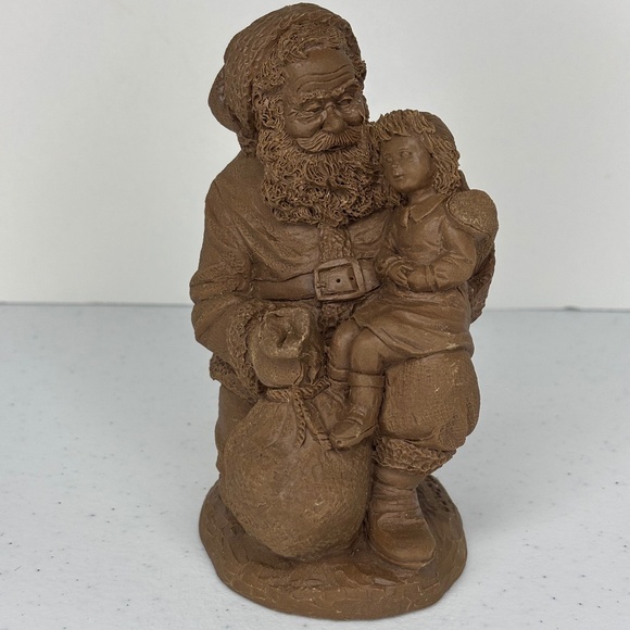 TNT Santa Claus With Little Girl Pecan Shell Resin Unfinished Christmas Figurine - Picture 1 of 11